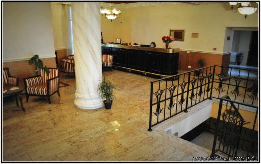 Vigo Grand Hotel Ploieşti Esterno foto